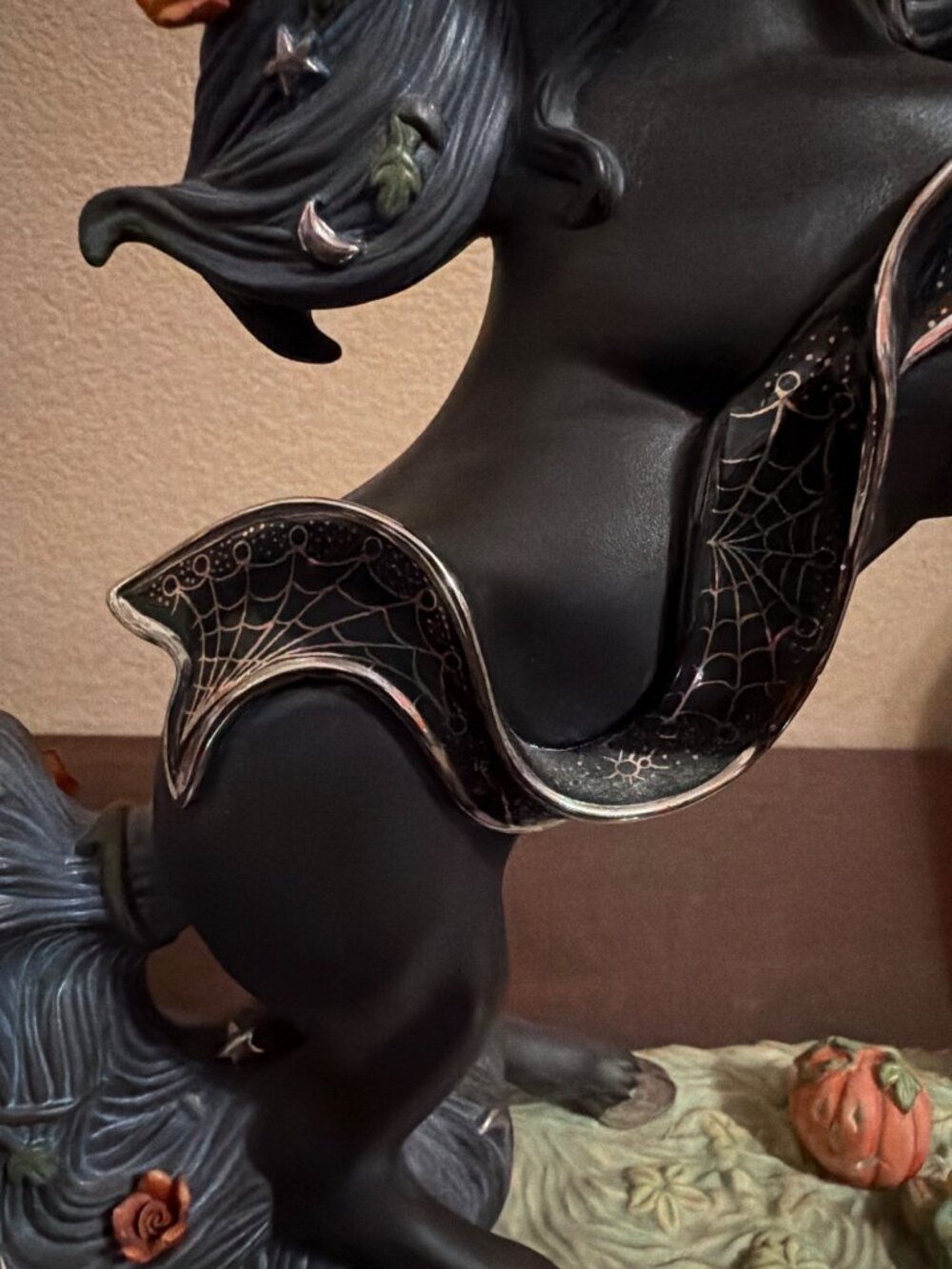 2002 Princeton Gallery Halloween Magic Unicorn Black Porcelain Figurine - No Box - Picture 12 of 17